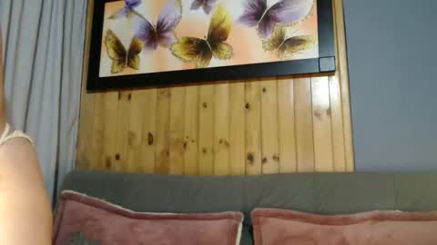 Zoee online show from 09.23.25