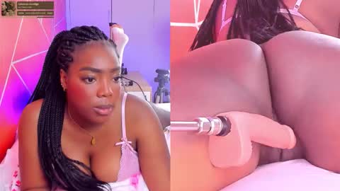 Snapshot of zoeethompson_cm chatting on 11.18.25 online show from 11.18.25