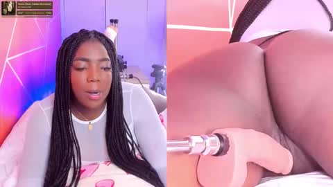 Snapshot of zoeethompson_cm chatting on 11.20.25 online show from 11.20.25