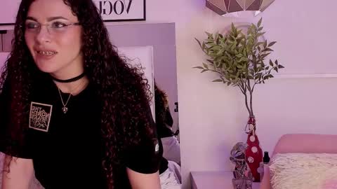 Zoe online show from 02.25.26