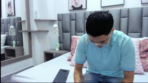 Zoe Krug online show from 03.21.26