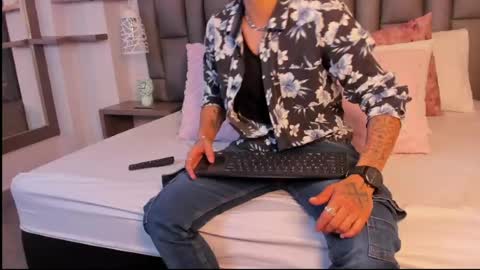 Zoe Krug online show from 03.25.26