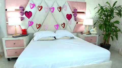 zoelucas online show from 09.22.25