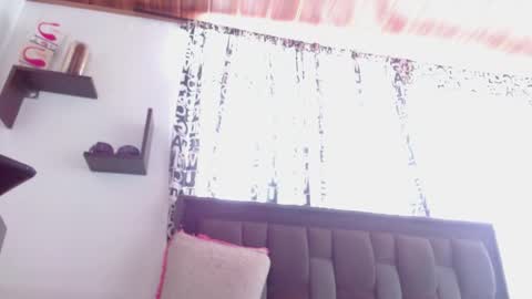 Snapshot of zoemi chatting on 06.03.26 zoemi online show from 06.03.26