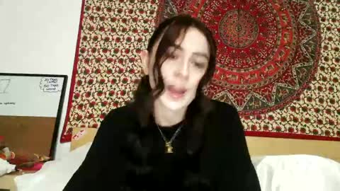 zoepleasing online show from 03.06.25