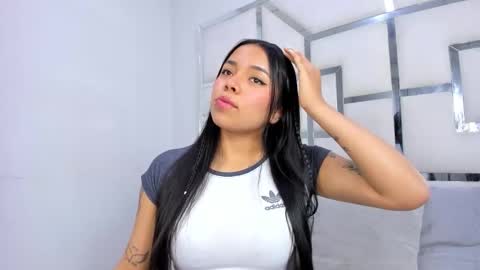 ZoeSwam online show from 11.16.25