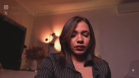 zoevidal_ online show from 03.25.26