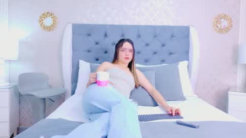 ZoeWilliis online show from 06.22.26