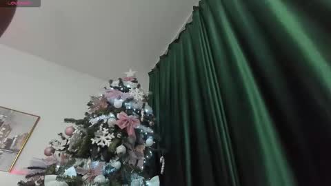 Zoey online show from 12.16.25