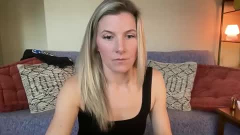 Snapshot of zoeydanner chatting on 03.12.26 Zoeydanner online show from 03.12.26