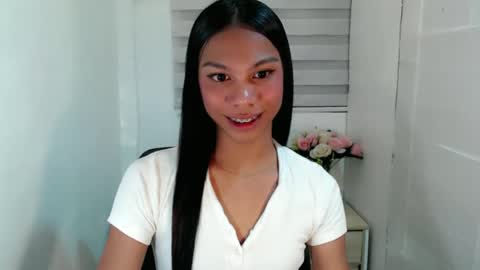 Snapshot of zoeygorgeous19 chatting on 01.27.25 zoey online show from 01.27.25