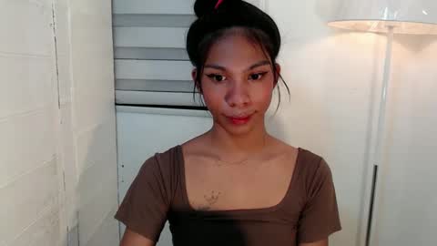 Snapshot of zoeygorgeous19 chatting on 02.08.25 zoey online show from 02.08.25