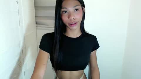 Snapshot of zoeygorgeous19 chatting on 02.23.25 zoey online show from 02.23.25