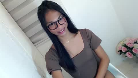 Snapshot of zoeygorgeous19 chatting on 02.25.25 zoey online show from 02.25.25