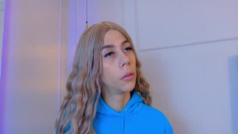Zoey online show from 05.12.26