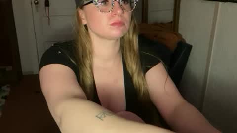 rebecca buckler online show from 02.02.25