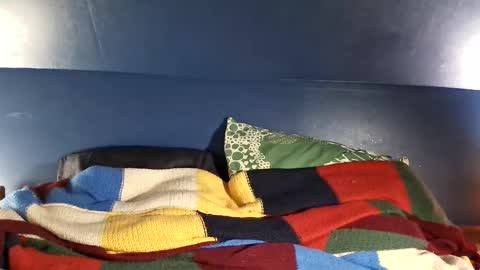 Snapshot of zommmmmmmmm chatting on 11.18.25 zom online show from 11.18.25