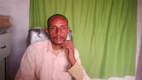 Snapshot of zoyakhan803 chatting on 02.11.25 zoyakhan803 online show from 02.11.25