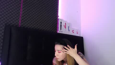 Snapshot of zpzphot chatting on 10.29.25 zpzphot online show from 10.29.25