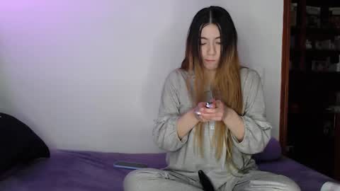 Snapshot of zpzphot chatting on 11.15.25 zpzphot online show from 11.15.25