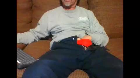 Snapshot of zruckster chatting on 01.15.26 zruckster online show from 01.15.26