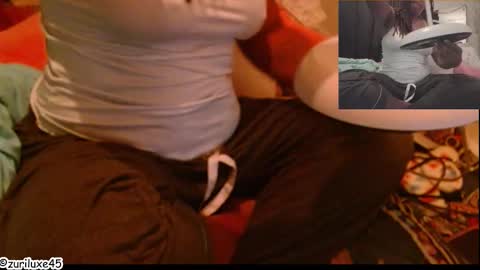 Snapshot of zuriluxe45 chatting on 10.13.25 zuriluxe45 online show from 10.13.25