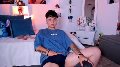 Snapshot of zuryramirez_ chatting on 12.19.25 Zury Ramirez online show from 12.19.25