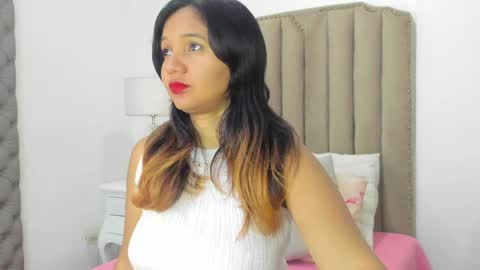 Im Zusan My schedule is from 1030pm to 430 am colombian time online show from 03.31.26