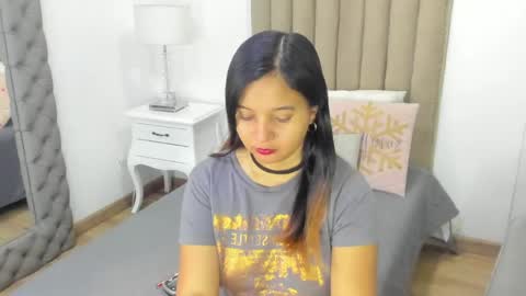 Im Zusan My schedule is from 1030pm to 430 am colombian time online show from 04.13.26