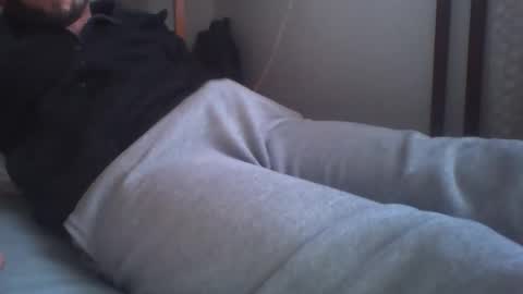 Snapshot of zyggy87 chatting on 12.02.25 zyggy87 online show from 12.02.25