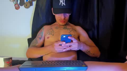 Snapshot of zyongarcia2020 chatting on 12.24.24 zyon garcia online show from 12.24.24