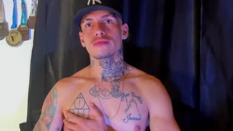 Snapshot of zyongarcia2020 chatting on 12.24.24 zyon garcia online show from 12.24.24