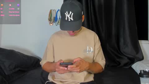 Snapshot of zyongarcia2020 chatting on 11.18.25 zyon garcia online show from 11.18.25