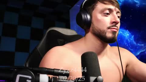 Snapshot of zyzz4444 chatting on 02.21.25 Greek God online show from 02.21.25