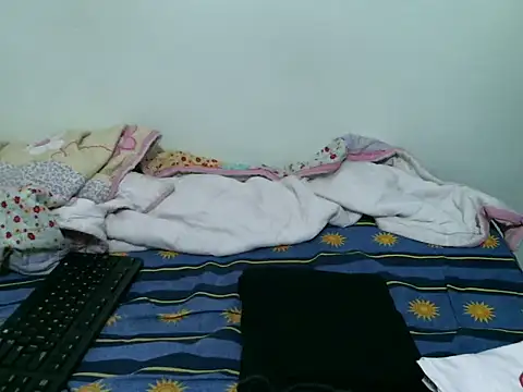 Snapshot of cutte_aleeshaa chatting on 10.03.25 cutte aleeshaa online show from 10.03.25