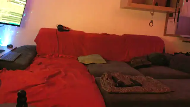 Snapshot of davidgntxxxxx chatting on 11.23.25 davidgntxxxxx online show from 11.23.25