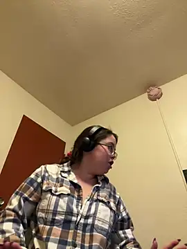 Snapshot of LacieStar chatting on 12.06.24 LacieStar online show from 12.06.24