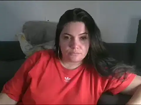 Snapshot of Squirtlady38 chatting on 01.28.25 Squirtlady38 online show from 01.28.25