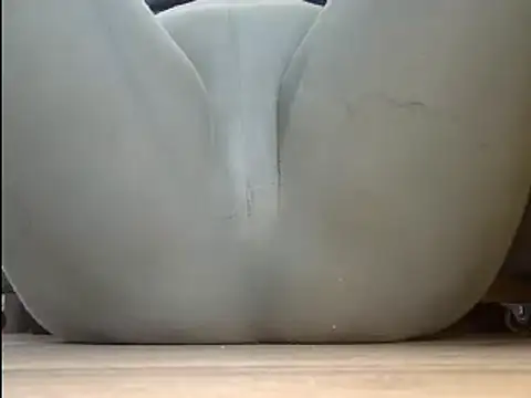 Snapshot of Squirtlady38 chatting on 02.17.25 Squirtlady38 online show from 02.17.25