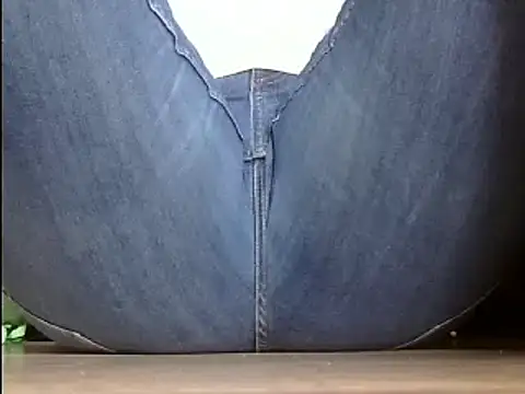 Snapshot of Squirtlady38 chatting on 02.25.25 Squirtlady38 online show from 02.25.25