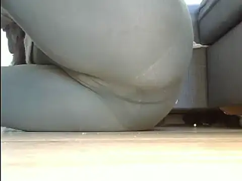 Snapshot of Squirtlady38 chatting on 03.18.25 Squirtlady38 online show from 03.18.25