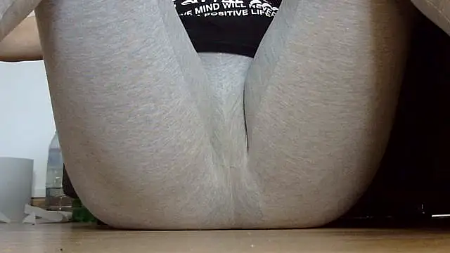 Snapshot of Squirtlady38 chatting on 09.29.25 Squirtlady38 online show from 09.29.25