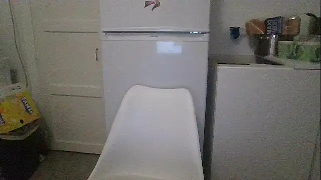 Snapshot of Squirtlady38 chatting on 11.01.25 Squirtlady38 online show from 11.01.25