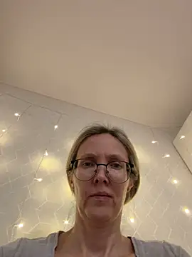 angelmommu online show from 02.16.26