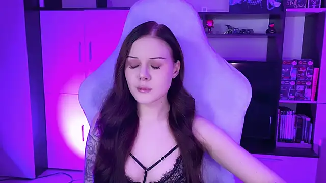 jasminevine online show from 01.04.25