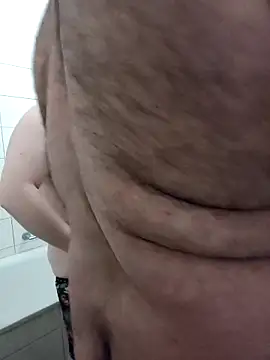 Snapshot of genderfluidco2 chatting on 11.29.25 genderfluidco2 online show from 11.29.25