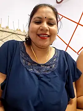 MOM-SUN-COUPLE online show from 02.24.25