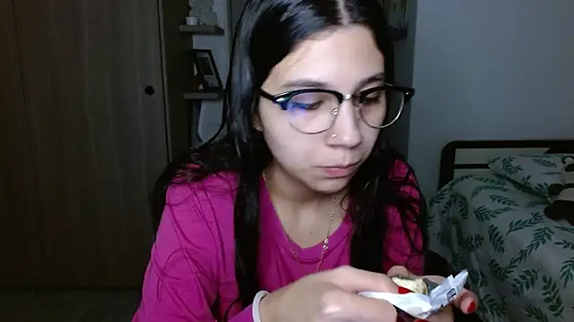 mia  lopez  online show from 12.03.25