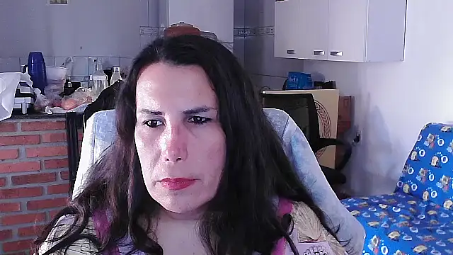 Snapshot of LauraVicttoria361215 chatting on 09.10.25 LauraVicttoria361215 online show from 09.10.25