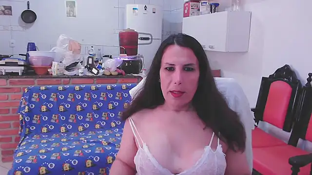 Snapshot of LauraVicttoria361215 chatting on 09.14.25 LauraVicttoria361215 online show from 09.14.25